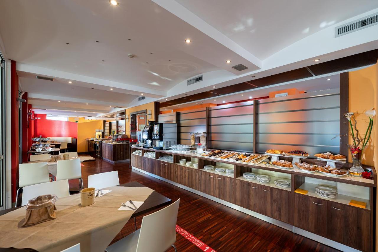 Sheila Hotel 4*